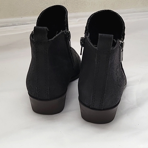 Lucky Brand black ankle boots w/side zippers. SIZE 13 for girls. - Picture 11 of 15